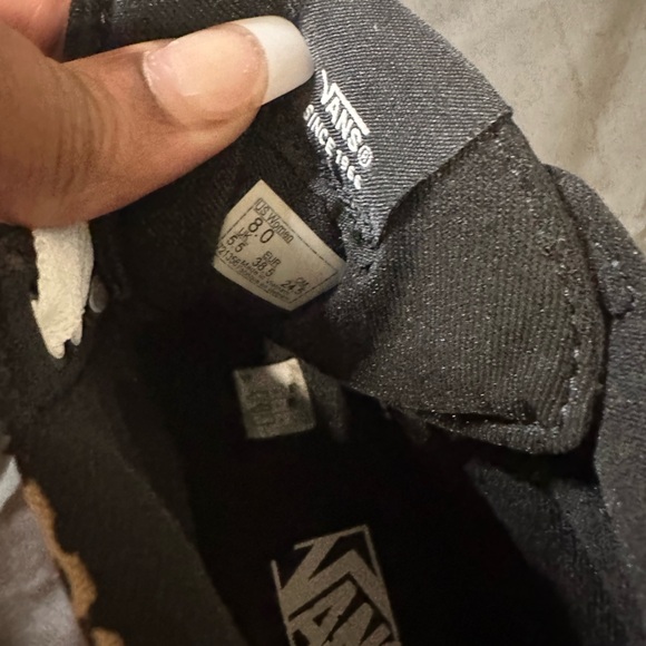 Vans - Picture 7 of 7
